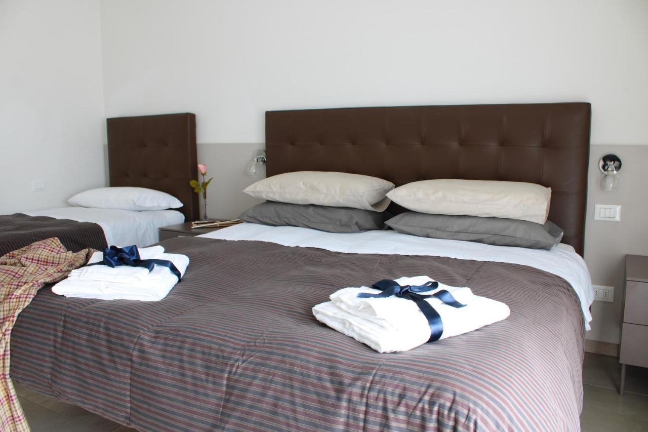 Hotel Piumablu Campi Bisenzio Esterno foto